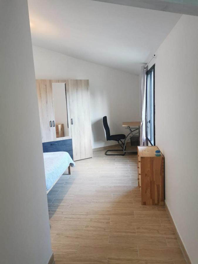 Maison Independante Avec Piscine, 10Min Avignon Pujaut Zewnętrze zdjęcie